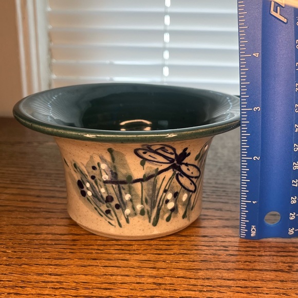 Great Bay Pottery North Hampton NH Lipped Handled Cup - Picture 3 of 6